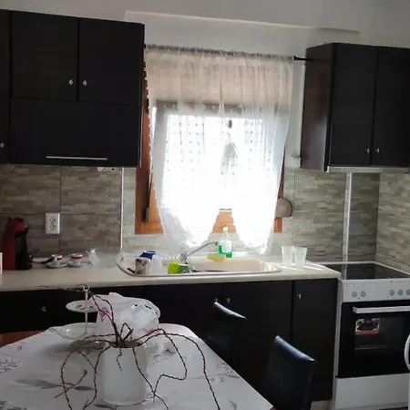 Maria's Luxury * Κασσάνδρα